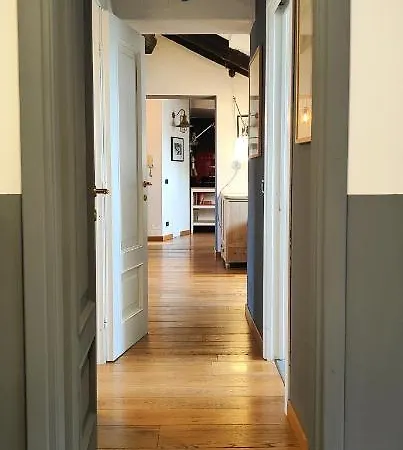 Hostdomus - Gli Aristogatti Turin