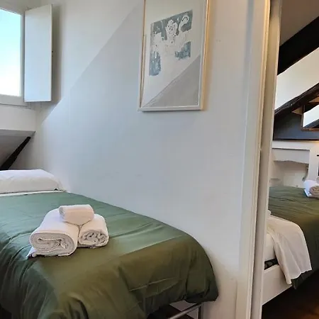 Hostdomus - Gli Aristogatti * Torino